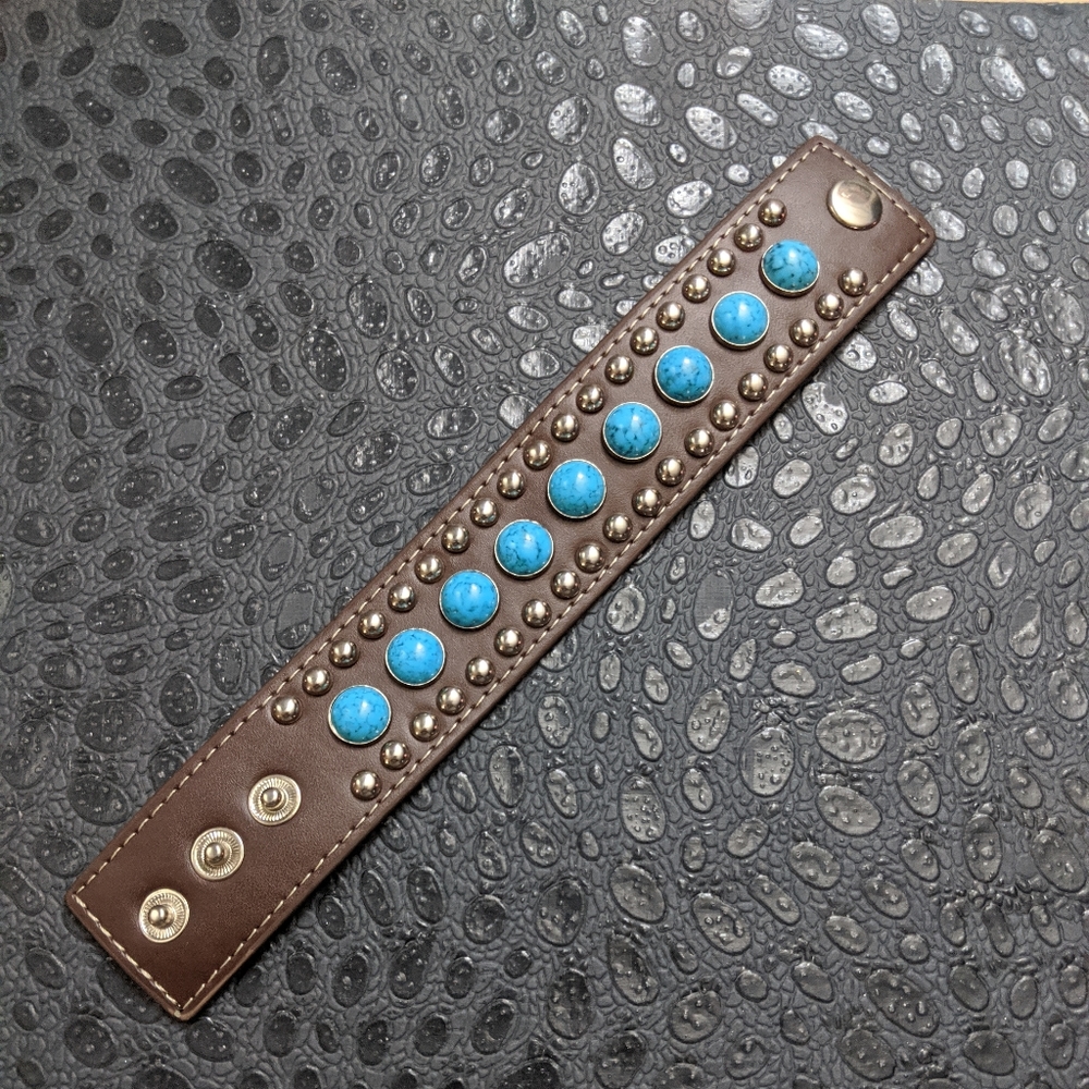 Leather bracelet